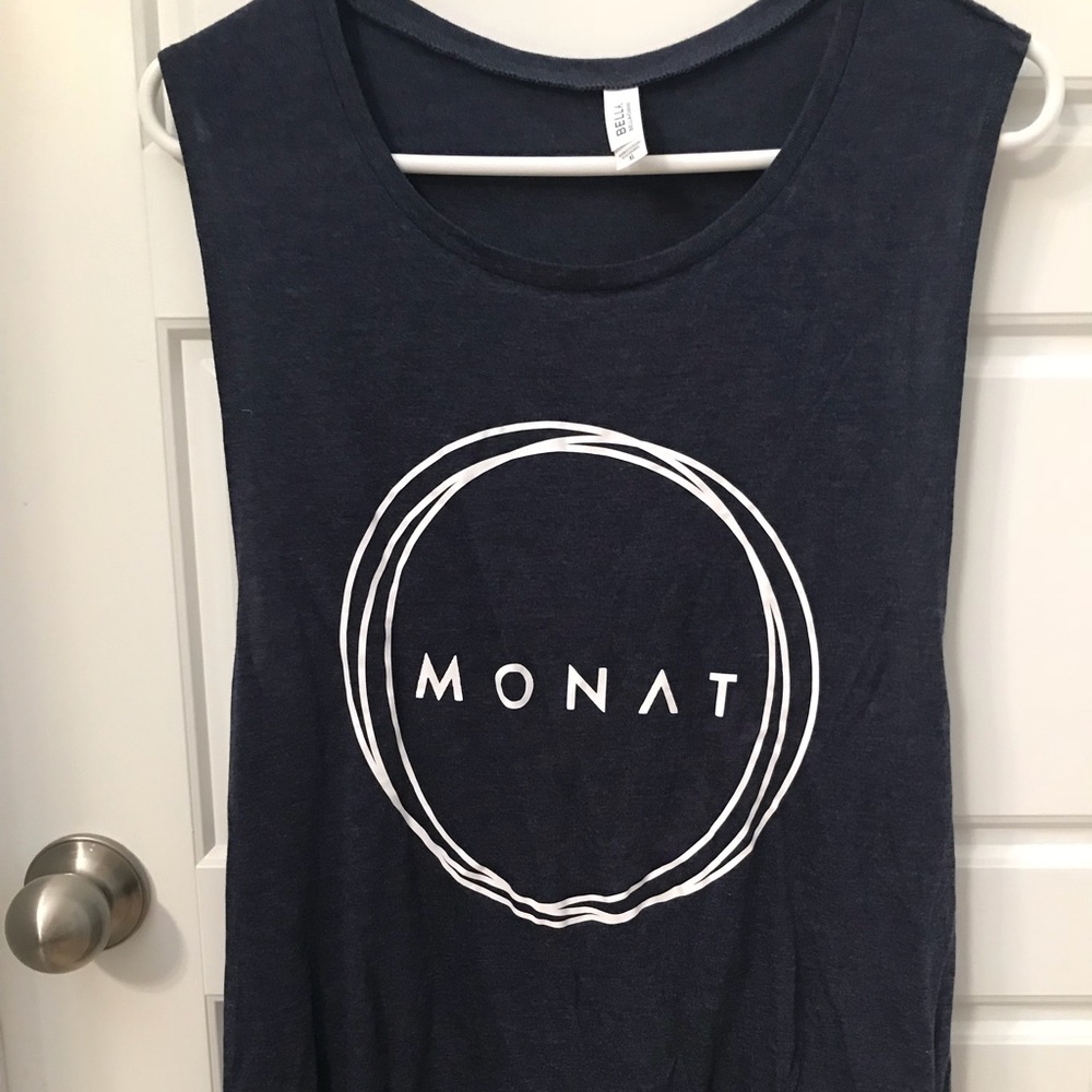 Monat muscle tank